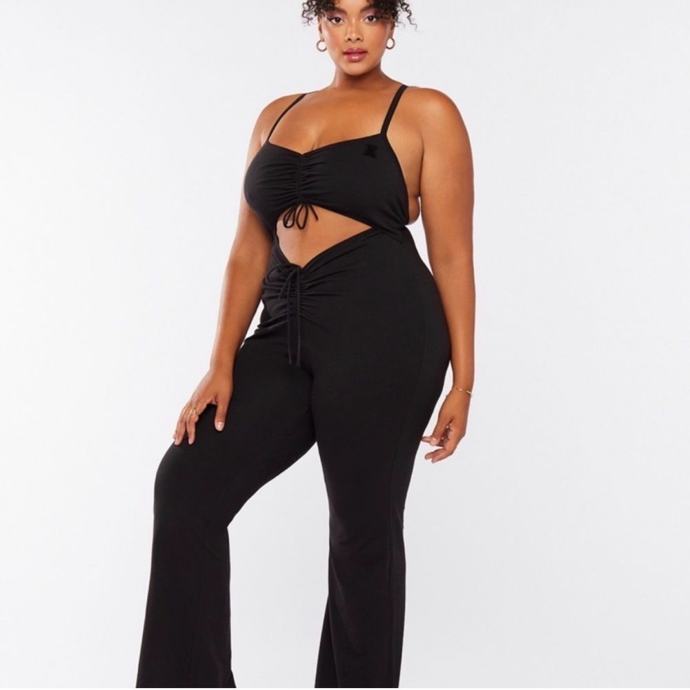 Savage x fenty black drawstring jumpsuit w keyhole